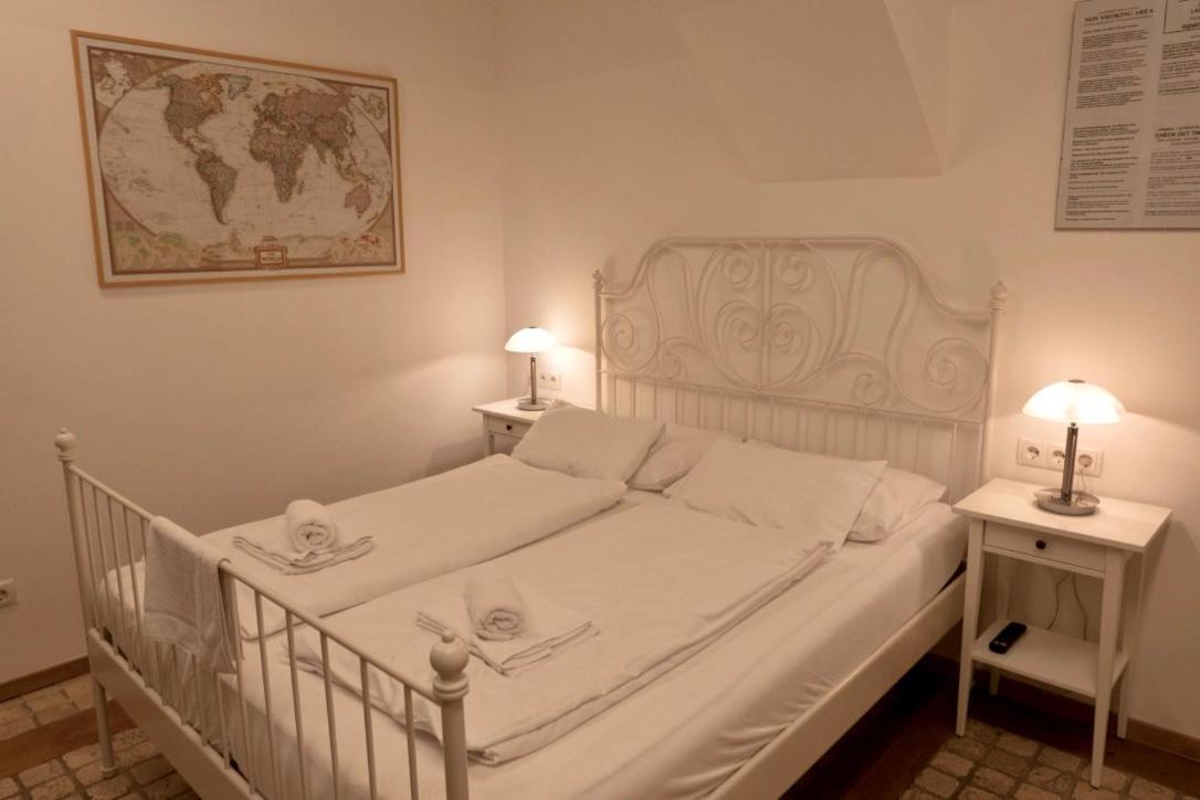 Modern Studios Near City Center Виена Екстериор снимка