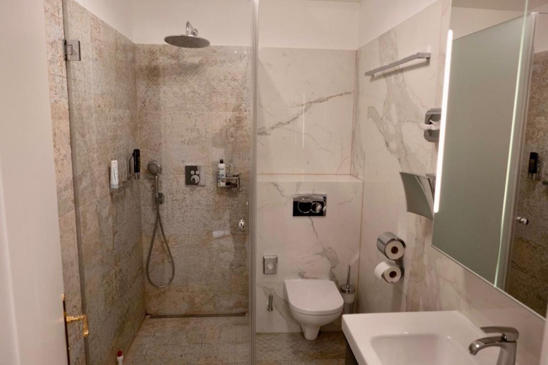 Modern Studios Near City Center Виена Екстериор снимка